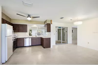 3305 Highland Avenue W, Bradenton, FL 34205 - Photo 6