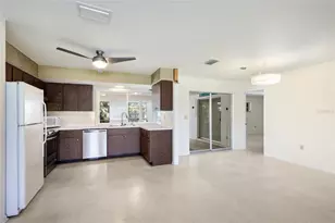 3305 Highland Ave W, Bradenton, FL 34205 - Photo 6