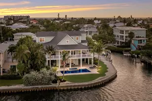 526 56th St, Holmes Beach, FL 34217 - Photo 2