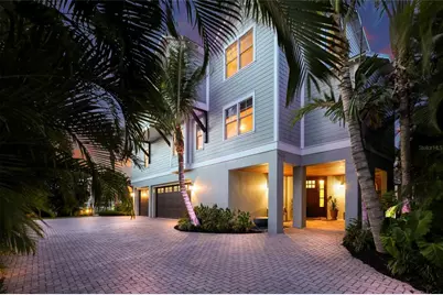 526 56th Street, Holmes Beach, FL 34217 - Photo 6