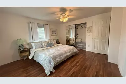 727 47th Street W, Palmetto, FL 34221 - Photo 10