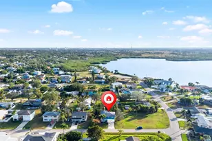 727 47th St W, Palmetto, FL 34221 - Photo 42