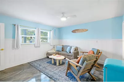 727 47th Street W, Palmetto, FL 34221 - Photo 4