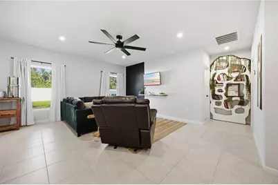 822 170th Court E, Bradenton, FL 34212 - Photo 4