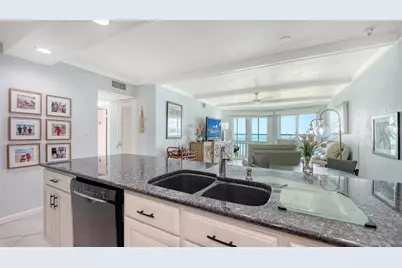 777 John Ringling Boulevard #24, Sarasota, FL 34236 - Photo 6