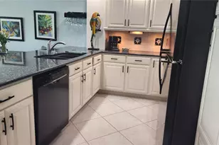 777 John Ringling Blvd, Sarasota, FL 34236 - Photo 8