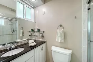 777 John Ringling Blvd, Sarasota, FL 34236 - Photo 18
