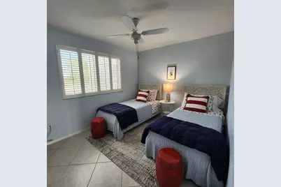 777 John Ringling Boulevard #24, Sarasota, FL 34236 - Photo 14