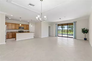 6907 Quiet Creek Dr, Bradenton, FL 34212 - Photo 10