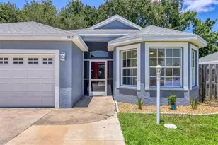 5485 Ashton Manor Dr, Sarasota, FL 34233 - Photo 4