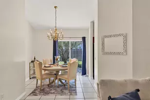 5485 Ashton Manor Dr, Sarasota, FL 34233 - Photo 8