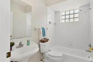 5485 Ashton Manor Dr, Sarasota, FL 34233 - Photo 26