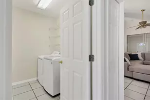 5485 Ashton Manor Dr, Sarasota, FL 34233 - Photo 28
