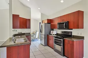 5485 Ashton Manor Dr, Sarasota, FL 34233 - Photo 16