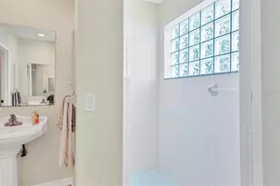 5485 Ashton Manor Dr, Sarasota, FL 34233 - Photo 24