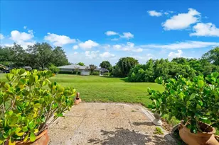 4010 Country View Dr, Sarasota, FL 34233 - Photo 44