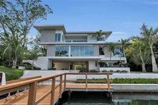 500 Harbor Cove Cir, Longboat Key, FL 34228 - Photo 8