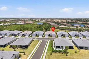 18839 Dayspring Pl, Venice, FL 34293 - Photo 4