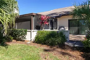 4660 La Jolla Dr, Bradenton, FL 34210 - Photo 32