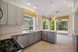 7159 Victoria Cir, University Park, FL 34201 - Photo 10