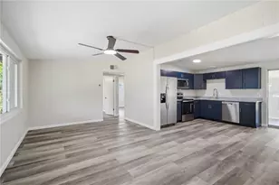 5807 16th St W, Bradenton, FL 34207 - Photo 2