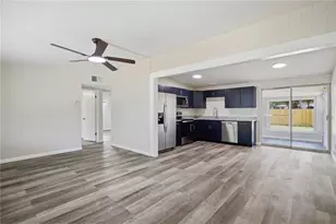 5807 16th St W, Bradenton, FL 34207 - Photo 8