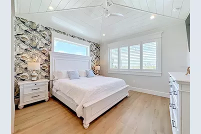 2918 Gulf Drive, Bradenton Beach, FL 34217 - Photo 40