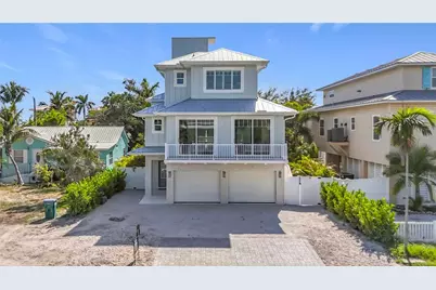 2918 Gulf Drive, Bradenton Beach, FL 34217 - Photo 2