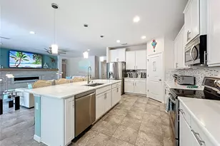 15208 Las Olas Pl, Bradenton, FL 34212 - Photo 12