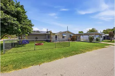 1111 51st Avenue W, Bradenton, FL 34207 - Photo 1