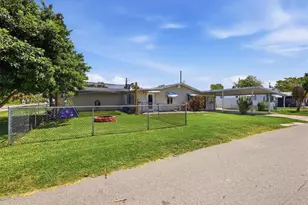 1111 51st Ave W, Bradenton, FL 34207 - Photo 1