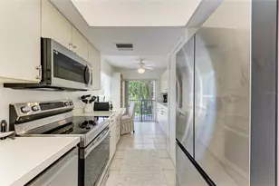 8625 Midnight Pass Rd, Sarasota, FL 34242 - Photo 22