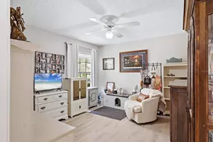 211 Carriage House Ln, Nokomis, FL 34275 - Photo 24
