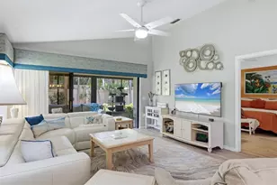 211 Carriage House Ln, Nokomis, FL 34275 - Photo 8