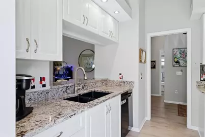 211 Carriage House Lane #211, Nokomis, FL 34275 - Photo 16