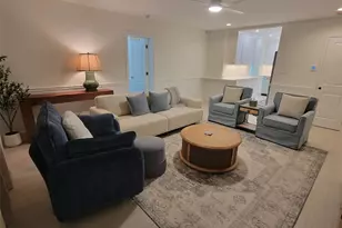323 Madison Dr, Sarasota, FL 34236 - Photo 2
