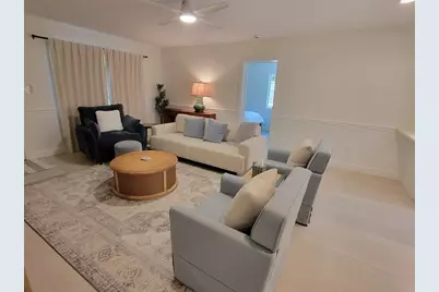 323 Madison Drive, Sarasota, FL 34236 - Photo 4