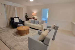 323 Madison Dr, Sarasota, FL 34236 - Photo 4