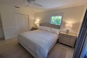 323 Madison Dr, Sarasota, FL 34236 - Photo 16