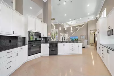 617 Weston Pointe Court, Longboat Key, FL 34228 - Photo 16