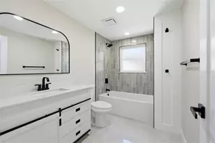 782 Birdsong Ln, Sarasota, FL 34242 - Photo 46