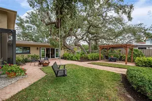 1827 Baywood Dr, Sarasota, FL 34231 - Photo 50