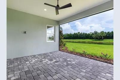 8282 Grande Shores Drive, Sarasota, FL 34240 - Photo 46