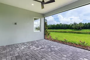 8282 Grande Shores Dr, Sarasota, FL 34240 - Photo 46