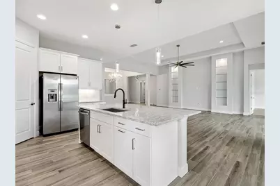 8282 Grande Shores Drive, Sarasota, FL 34240 - Photo 26