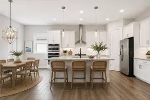 8282 Grande Shores Dr, Sarasota, FL 34240 - Photo 20