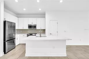 8424 Nandina Dr, Sarasota, FL 34240 - Photo 14