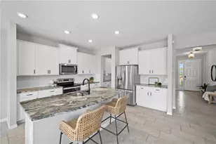 2032 Midnight Pearl Dr, Sarasota, FL 34240 - Photo 6