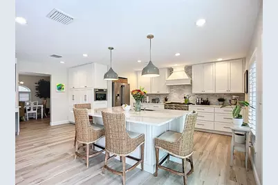 620 North Point Drive, Holmes Beach, FL 34217 - Photo 28