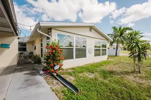 2463 Terry Ln, Sarasota, FL 34231 - Photo 38